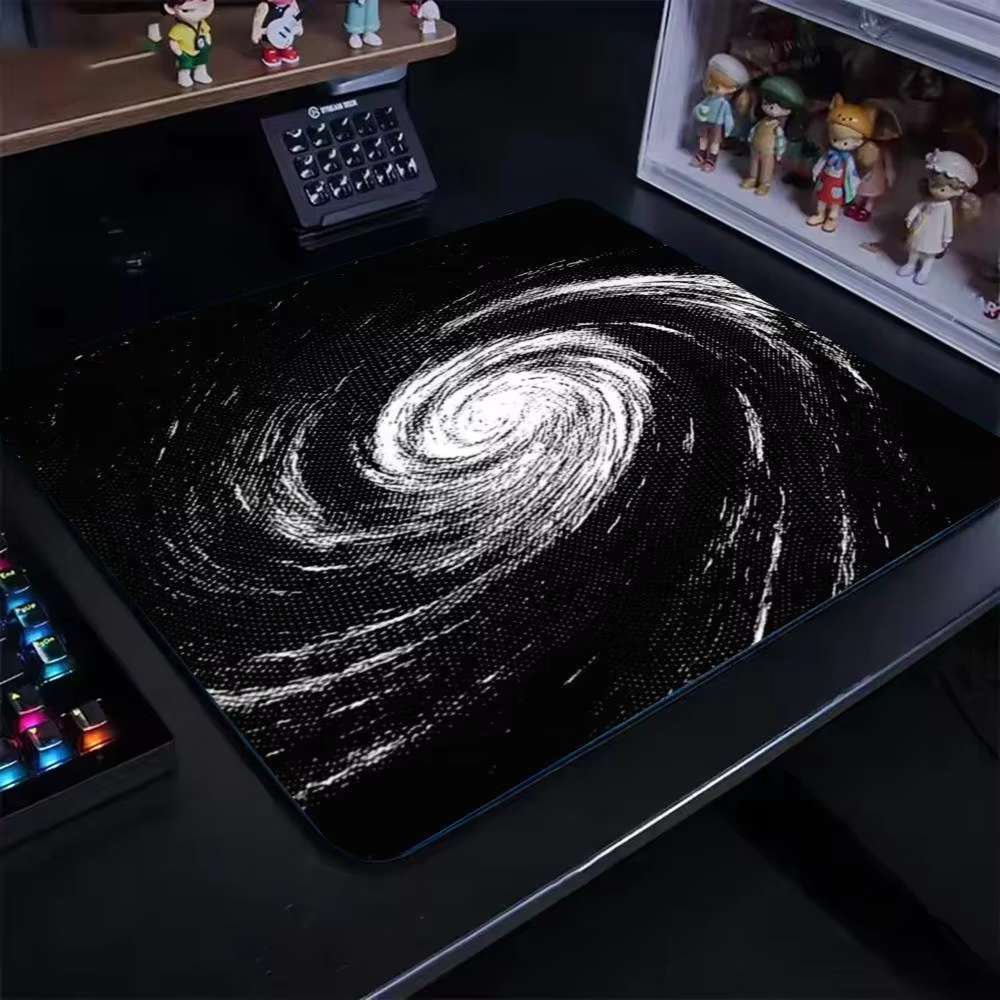 Swirling Black Hole YUME Tempe - Tech Desktop Accessories recension och pris
