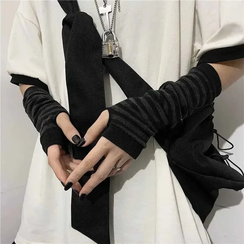 Black Punk Long Fingerless Glo - Y2K Tech Accessories recension och pris