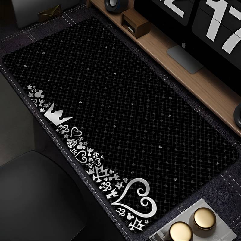 Black And White Anime Desktop  - Tech Desktop Accessories recension och pris